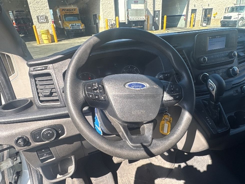 Cargo Van (Panel Van)-Light and Medium Duty Trucks-Ford-2022-Transit 250-North Bergen-NJ-86,506\n\t\tmiles-$ 36,250 - Image 16