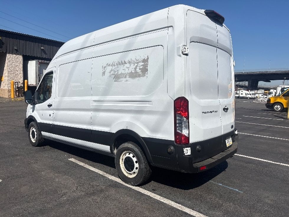 Cargo Van (Panel Van)-Light and Medium Duty Trucks-Ford-2022-Transit 250-North Bergen-NJ-86,506\n\t\tmiles-$ 36,250 - Image 6