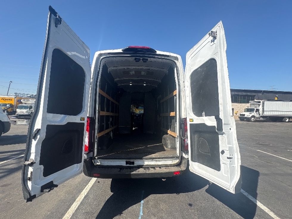 Cargo Van (Panel Van)-Light and Medium Duty Trucks-Ford-2022-Transit 250-North Bergen-NJ-86,506\n\t\tmiles-$ 36,250 - Image 8