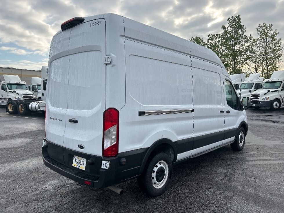 Cargo Van (Panel Van)-Light and Medium Duty Trucks-Ford-2022-Transit 250-Obetz-OH-77,305\n\t\tmiles-$ 37,000 - Image 13