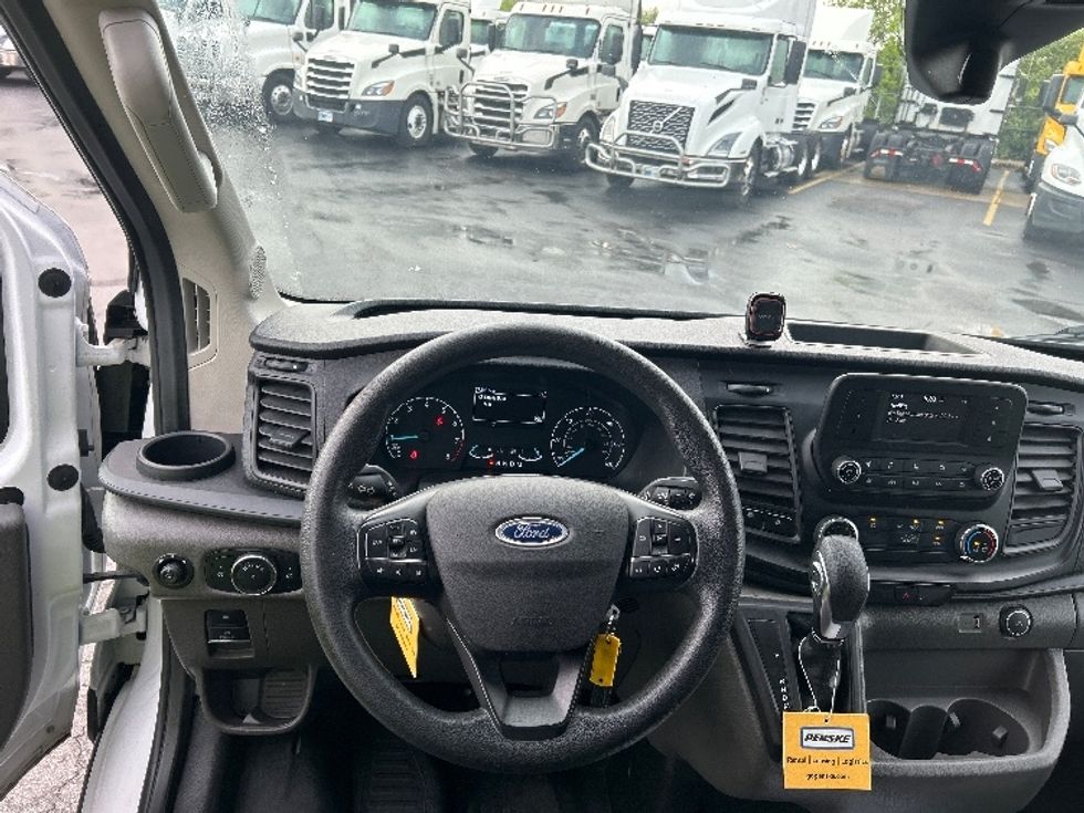 Cargo Van (Panel Van)-Light and Medium Duty Trucks-Ford-2022-Transit 250-Obetz-OH-77,305\n\t\tmiles-$ 37,000 - Image 18
