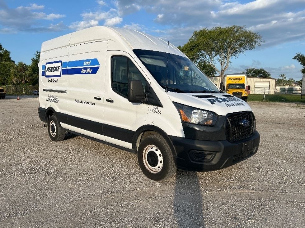 Cargo Van (Panel Van)-Light and Medium Duty Trucks-Ford-2022-Transit 250-Ocala-FL-105,730\n\t\tmiles-$ 37,750 - Image 1