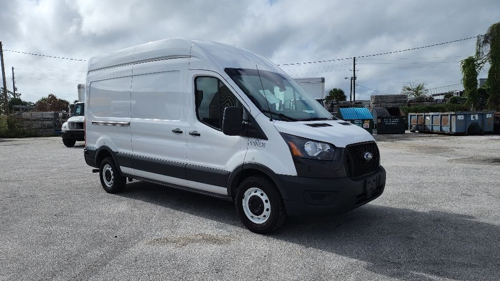 Cargo Van (Panel Van)-Light and Medium Duty Trucks-Ford-2022-Transit 250-Ocala-FL-106,189\n\t\tmiles-$ 33,500 - Image 1