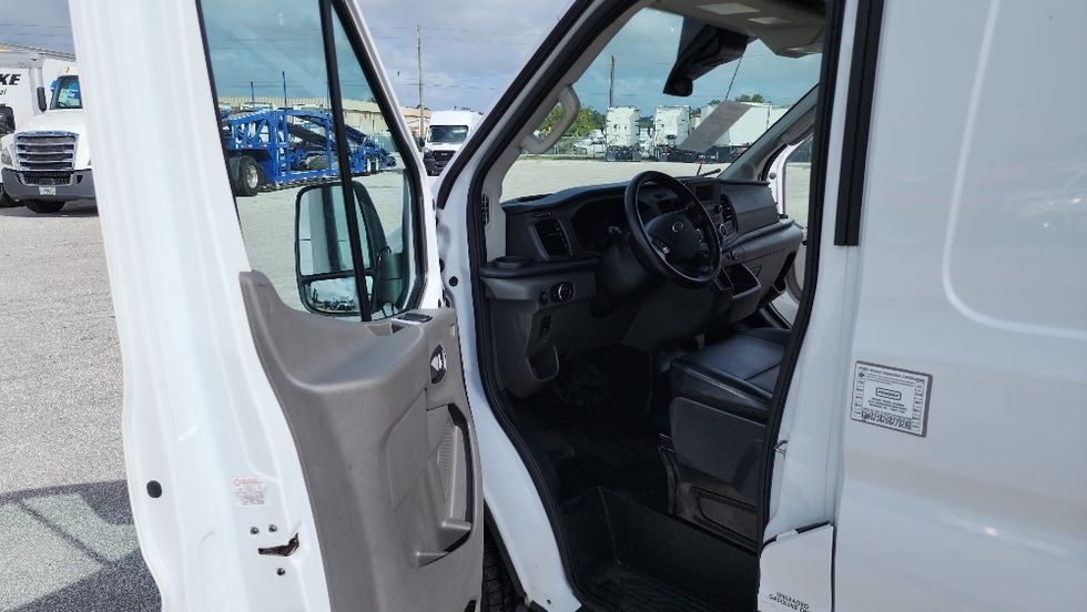 Cargo Van (Panel Van)-Light and Medium Duty Trucks-Ford-2022-Transit 250-Ocala-FL-106,189\n\t\tmiles-$ 33,500 - Image 16