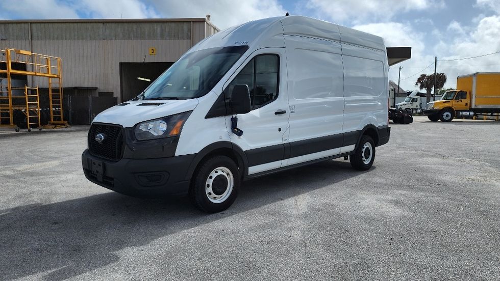 Cargo Van (Panel Van)-Light and Medium Duty Trucks-Ford-2022-Transit 250-Ocala-FL-106,189\n\t\tmiles-$ 33,500 - Image 3