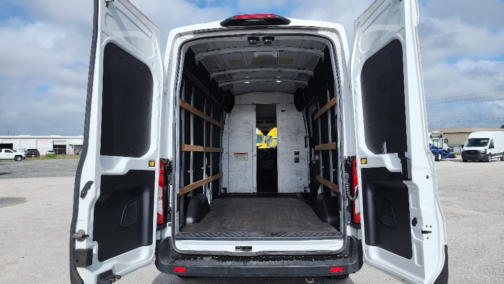 Cargo Van (Panel Van)-Light and Medium Duty Trucks-Ford-2022-Transit 250-Ocala-FL-106,189\n\t\tmiles-$ 33,500 - Image 8