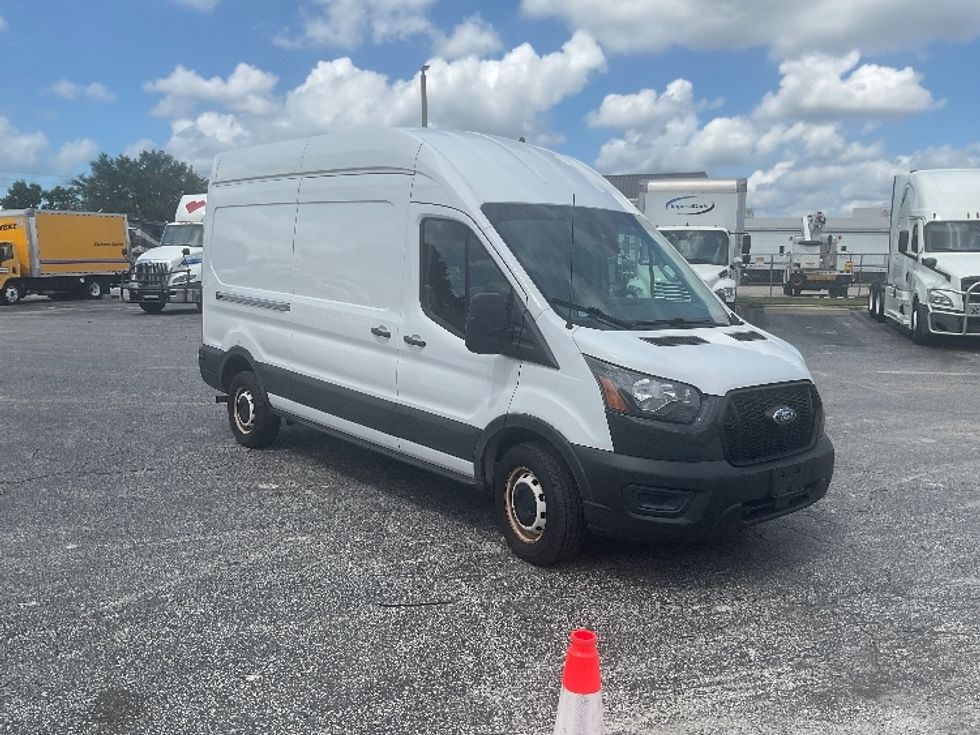 Cargo Van (Panel Van)-Light and Medium Duty Trucks-Ford-2022-Transit 250-Ocala-FL-77,845\n\t\tmiles-$ 37,000 - Image 1