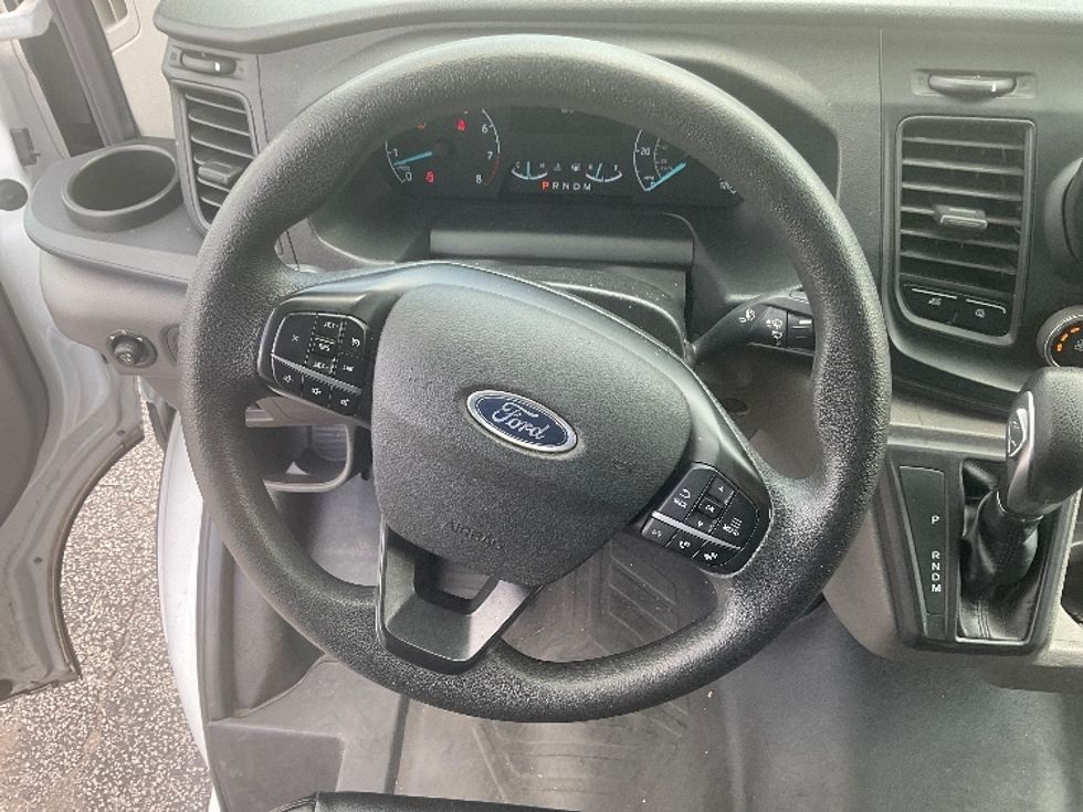 Cargo Van (Panel Van)-Light and Medium Duty Trucks-Ford-2022-Transit 250-Ocala-FL-77,845\n\t\tmiles-$ 37,000 - Image 17