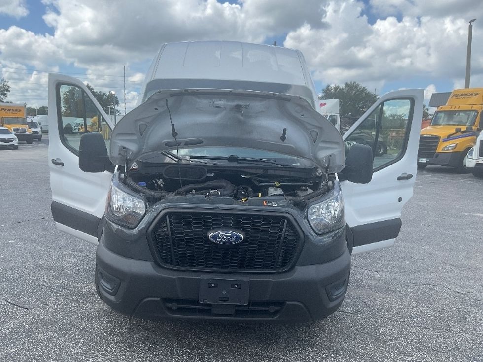Cargo Van (Panel Van)-Light and Medium Duty Trucks-Ford-2022-Transit 250-Ocala-FL-77,845\n\t\tmiles-$ 37,000 - Image 24