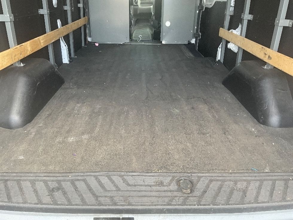 Cargo Van (Panel Van)-Light and Medium Duty Trucks-Ford-2022-Transit 250-Ocala-FL-77,845\n\t\tmiles-$ 37,000 - Image 9
