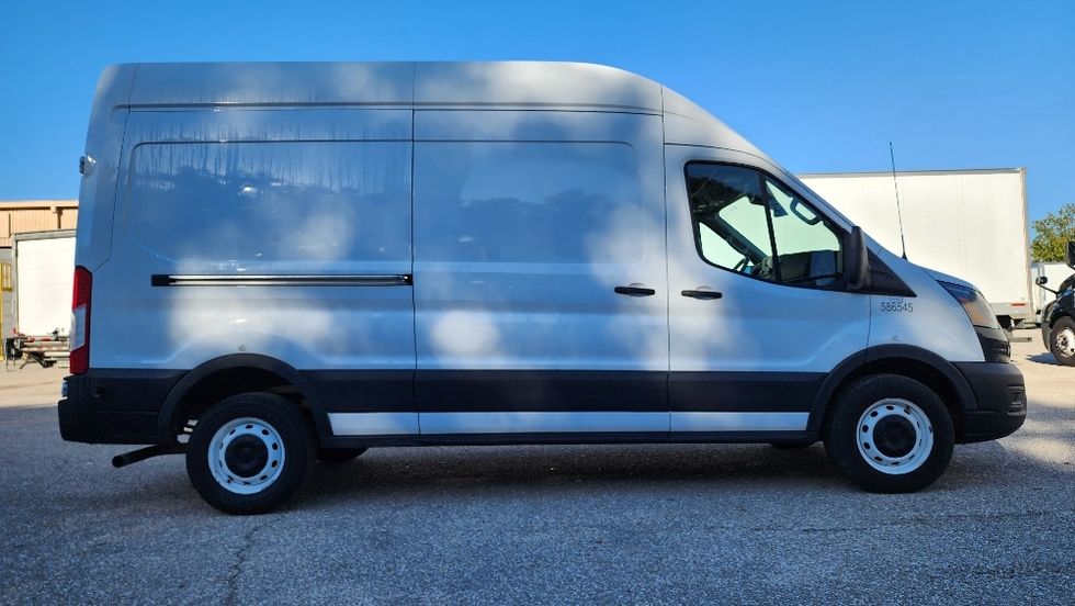 Cargo Van (Panel Van)-Light and Medium Duty Trucks-Ford-2022-Transit 250-Ocala-FL-81,326\n\t\tmiles-$ 38,250 - Image 15