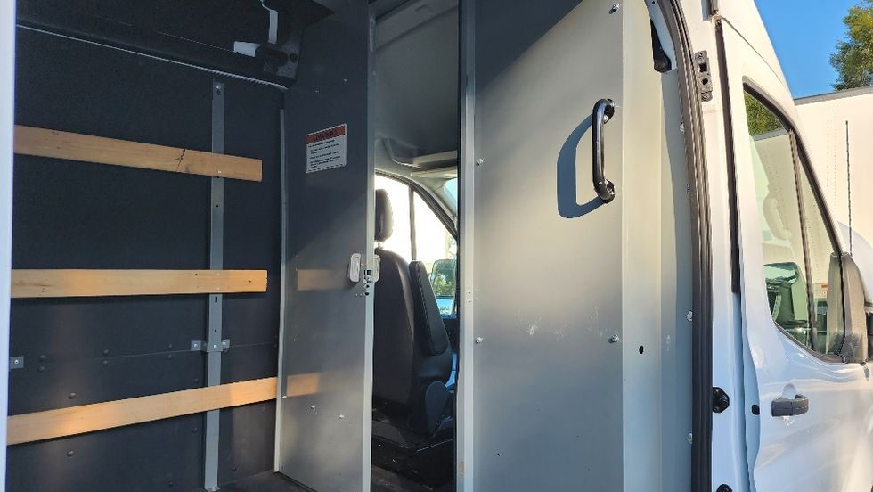Cargo Van (Panel Van)-Light and Medium Duty Trucks-Ford-2022-Transit 250-Ocala-FL-81,326\n\t\tmiles-$ 38,250 - Image 26