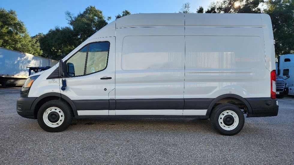 Cargo Van (Panel Van)-Light and Medium Duty Trucks-Ford-2022-Transit 250-Ocala-FL-81,326\n\t\tmiles-$ 38,250 - Image 4