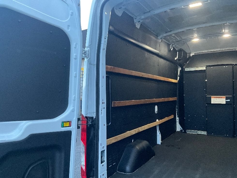 Cargo Van (Panel Van)-Light and Medium Duty Trucks-Ford-2022-Transit 250-Ocala-FL-99,564\n\t\tmiles-$ 36,500 - Image 11