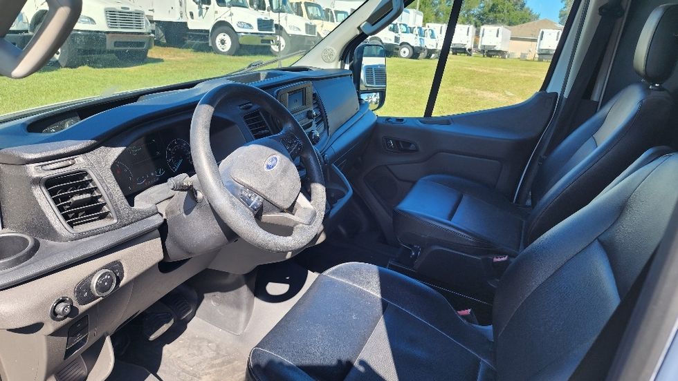 Cargo Van (Panel Van)-Light and Medium Duty Trucks-Ford-2022-Transit 250-Ocala-FL-99,564\n\t\tmiles-$ 36,500 - Image 17