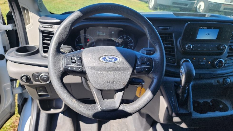 Cargo Van (Panel Van)-Light and Medium Duty Trucks-Ford-2022-Transit 250-Ocala-FL-99,564\n\t\tmiles-$ 36,500 - Image 18