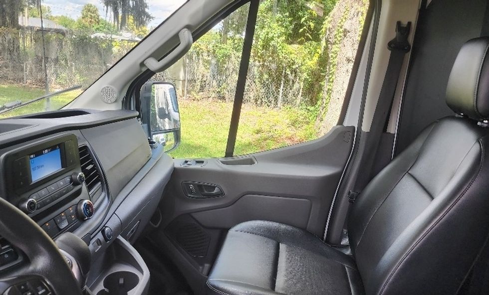 Cargo Van (Panel Van)-Light and Medium Duty Trucks-Ford-2022-Transit 250-Ocala-FL-99,564\n\t\tmiles-$ 36,500 - Image 19