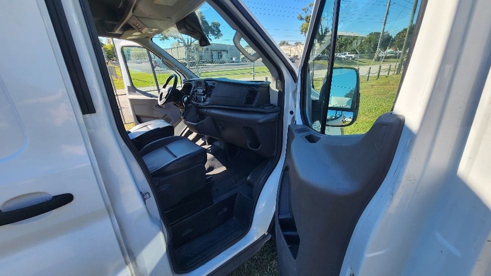 Cargo Van (Panel Van)-Light and Medium Duty Trucks-Ford-2022-Transit 250-Ocala-FL-99,564\n\t\tmiles-$ 36,500 - Image 20