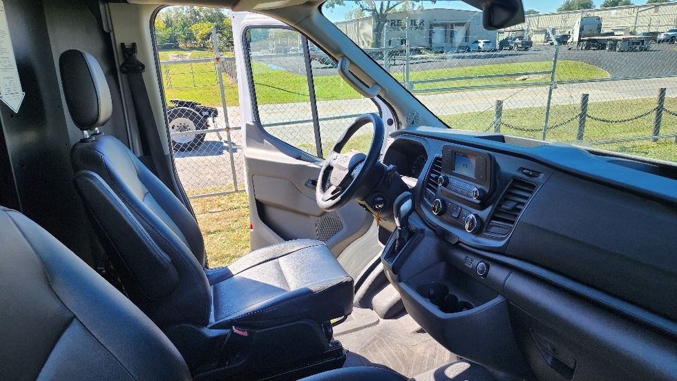 Cargo Van (Panel Van)-Light and Medium Duty Trucks-Ford-2022-Transit 250-Ocala-FL-99,564\n\t\tmiles-$ 36,500 - Image 22