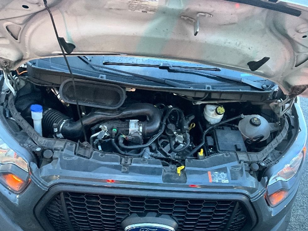 Cargo Van (Panel Van)-Light and Medium Duty Trucks-Ford-2022-Transit 250-Ocala-FL-99,564\n\t\tmiles-$ 36,500 - Image 24