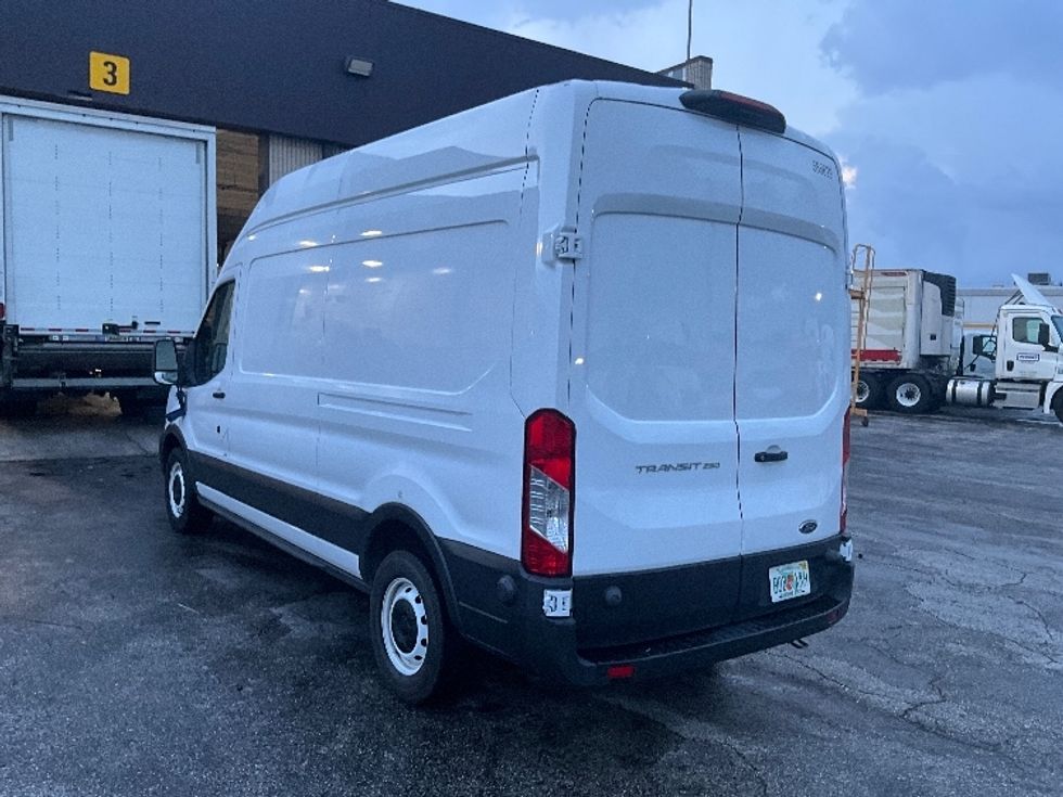 Cargo Van (Panel Van)-Light and Medium Duty Trucks-Ford-2022-Transit 250-Ocala-FL-99,564\n\t\tmiles-$ 36,500 - Image 6