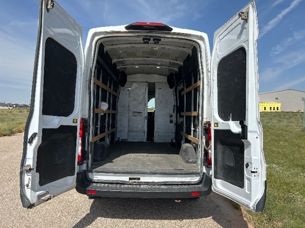 Cargo Van (Panel Van)-Light and Medium Duty Trucks-Ford-2022-Transit 250-Odessa-TX-112,233\n\t\tmiles-$ 35,500 - Image 9