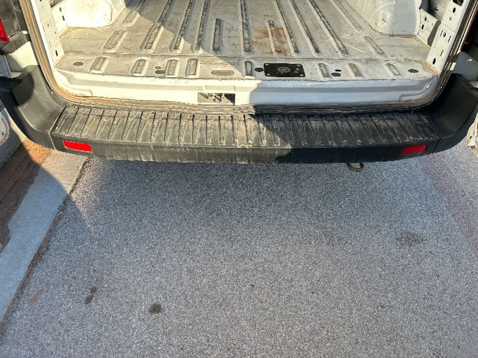 Cargo Van (Panel Van)-Light and Medium Duty Trucks-Ford-2022-Transit 250-Odessa-TX-147,914\n\t\tmiles-$ 23,750 - Image 10