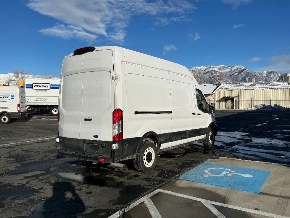 Cargo Van (Panel Van)-Light and Medium Duty Trucks-Ford-2022-Transit 250-Ogden-UT-88,032\n\t\tmiles-$ 37,000 - Image 13