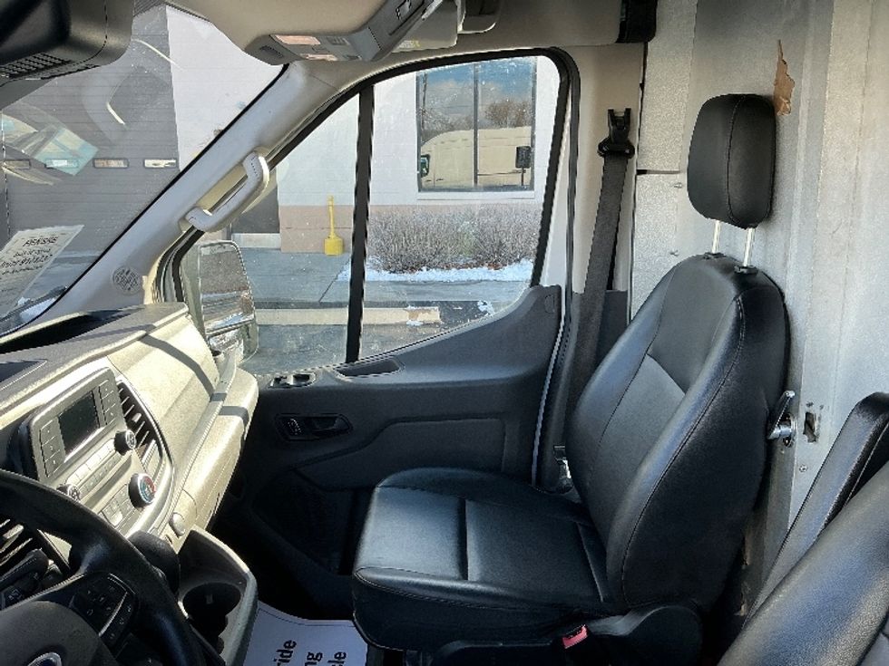 Cargo Van (Panel Van)-Light and Medium Duty Trucks-Ford-2022-Transit 250-Ogden-UT-88,032\n\t\tmiles-$ 37,000 - Image 19