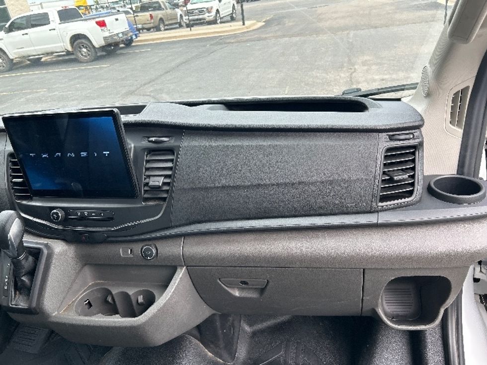 Cargo Van (Panel Van)-Light and Medium Duty Trucks-Ford-2022-Transit 250-Oklahoma City-OK-134,811\n\t\tmiles-$ 29,250 - Image 18