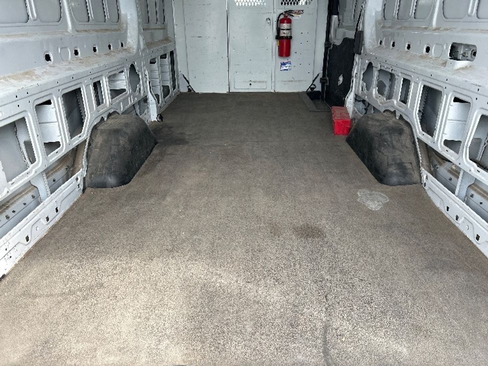 Cargo Van (Panel Van)-Light and Medium Duty Trucks-Ford-2022-Transit 250-Oklahoma City-OK-134,811\n\t\tmiles-$ 29,250 - Image 8