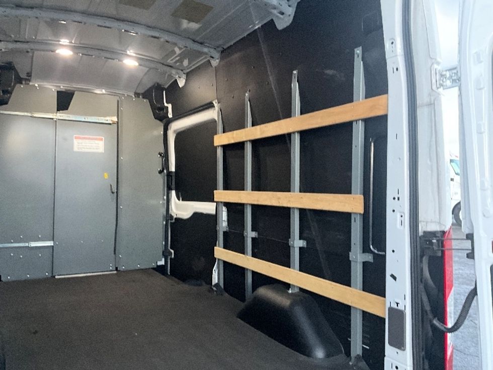 Cargo Van (Panel Van)-Light and Medium Duty Trucks-Ford-2022-Transit 250-Orlando-FL-62,278\n\t\tmiles-$ 38,500 - Image 12