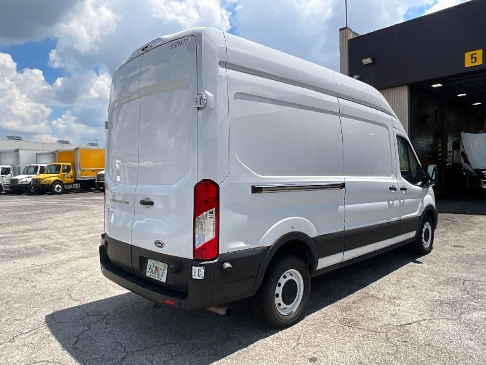 Cargo Van (Panel Van)-Light and Medium Duty Trucks-Ford-2022-Transit 250-Orlando-FL-70,993\n\t\tmiles-$ 38,000 - Image 13