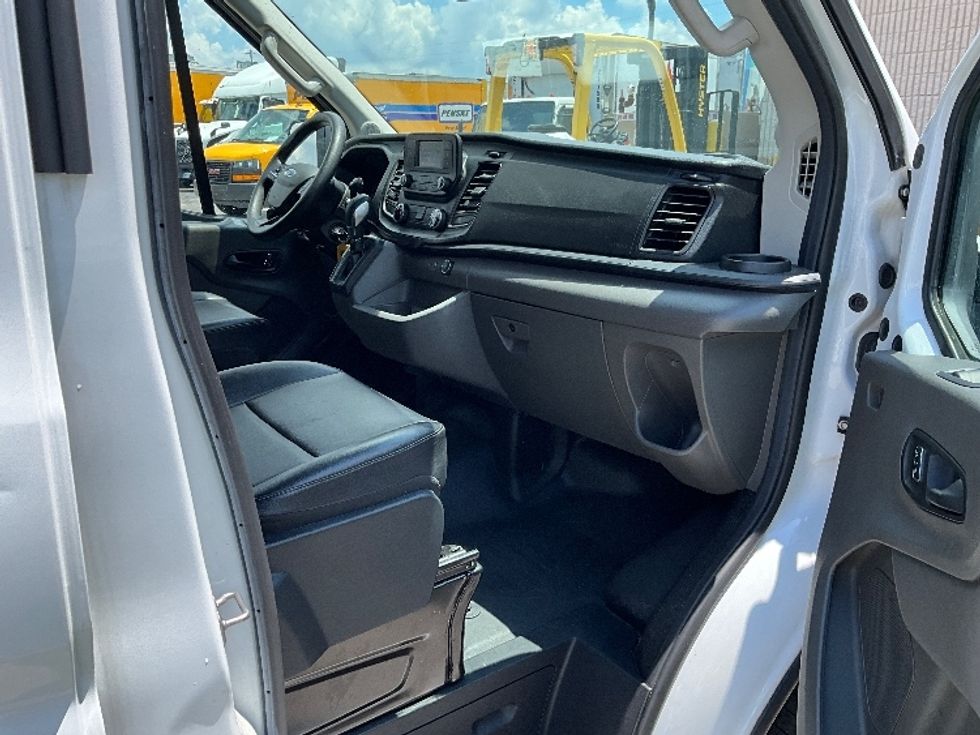 Cargo Van (Panel Van)-Light and Medium Duty Trucks-Ford-2022-Transit 250-Orlando-FL-70,993\n\t\tmiles-$ 38,000 - Image 20
