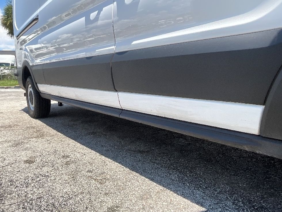 Cargo Van (Panel Van)-Light and Medium Duty Trucks-Ford-2022-Transit 250-Orlando-FL-70,993\n\t\tmiles-$ 38,000 - Image 5