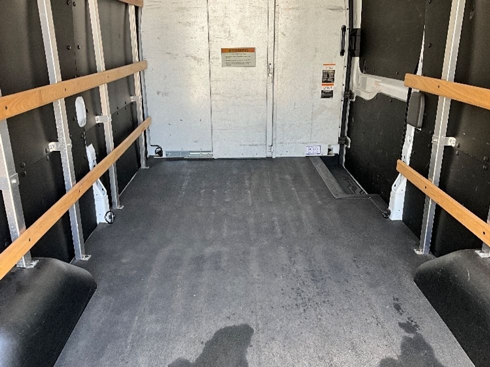 Cargo Van (Panel Van)-Light and Medium Duty Trucks-Ford-2022-Transit 250-Orlando-FL-70,993\n\t\tmiles-$ 38,000 - Image 9