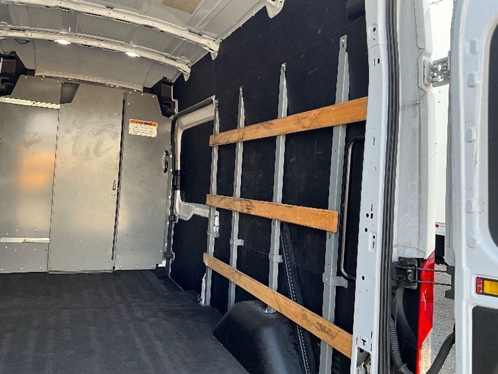 Cargo Van (Panel Van)-Light and Medium Duty Trucks-Ford-2022-Transit 250-Orlando-FL-88,908\n\t\tmiles-$ 36,000 - Image 12