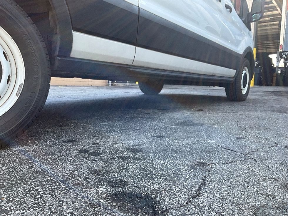 Cargo Van (Panel Van)-Light and Medium Duty Trucks-Ford-2022-Transit 250-Orlando-FL-88,908\n\t\tmiles-$ 36,000 - Image 14