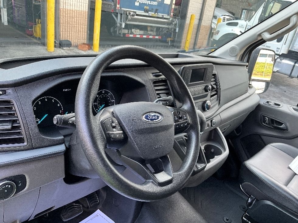 Cargo Van (Panel Van)-Light and Medium Duty Trucks-Ford-2022-Transit 250-Orlando-FL-88,908\n\t\tmiles-$ 36,000 - Image 17