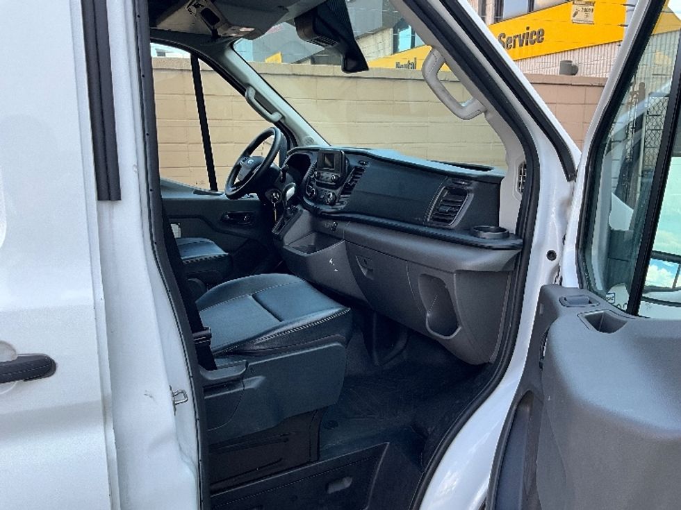 Cargo Van (Panel Van)-Light and Medium Duty Trucks-Ford-2022-Transit 250-Orlando-FL-88,908\n\t\tmiles-$ 36,000 - Image 20