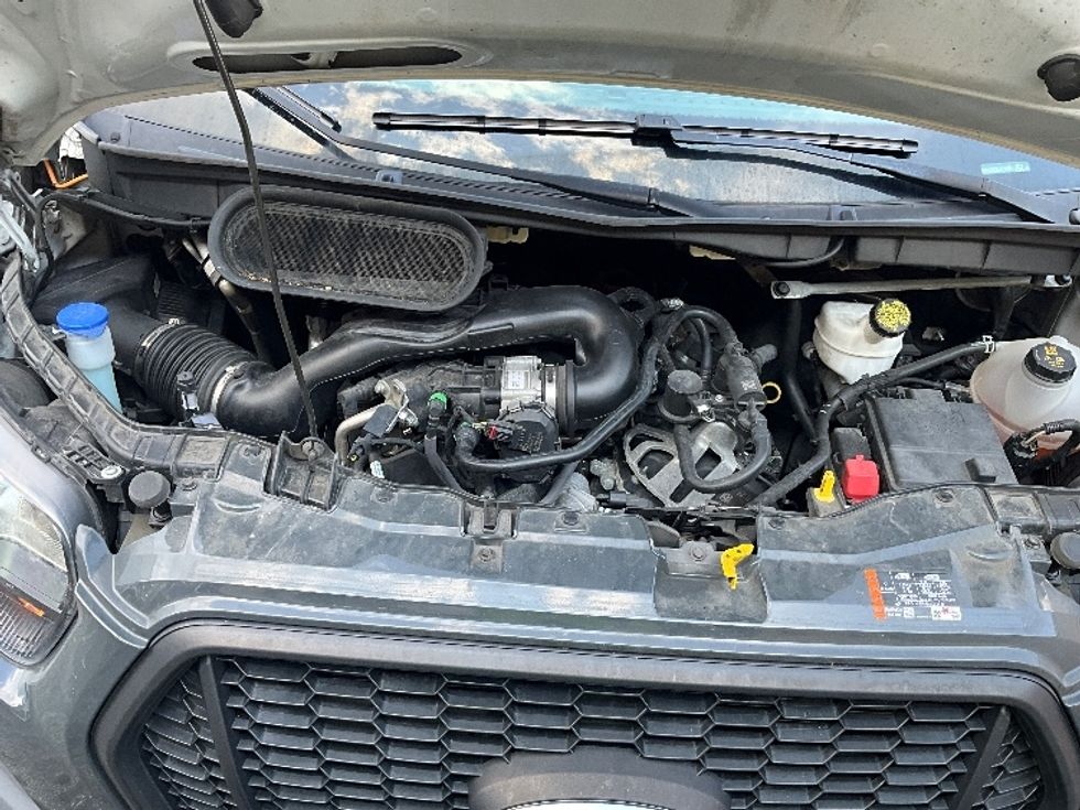 Cargo Van (Panel Van)-Light and Medium Duty Trucks-Ford-2022-Transit 250-Orlando-FL-88,908\n\t\tmiles-$ 36,000 - Image 23