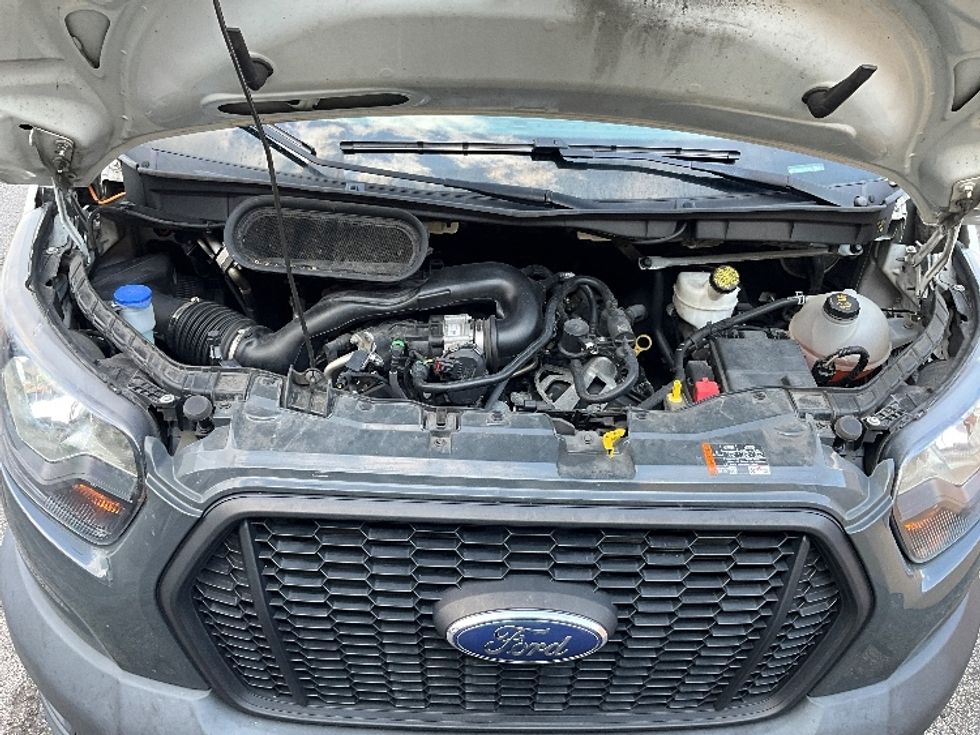 Cargo Van (Panel Van)-Light and Medium Duty Trucks-Ford-2022-Transit 250-Orlando-FL-88,908\n\t\tmiles-$ 36,000 - Image 24