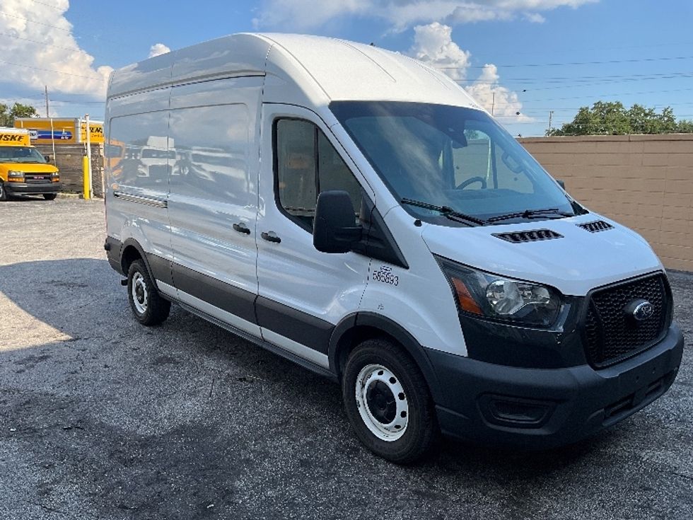 Cargo Van (Panel Van)-Light and Medium Duty Trucks-Ford-2022-Transit 250-Orlando-FL-88,908\n\t\tmiles-$ 36,000 - Image 3