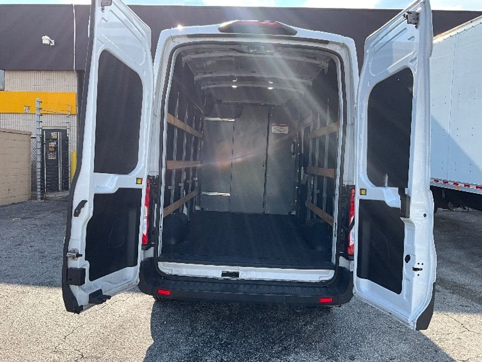 Cargo Van (Panel Van)-Light and Medium Duty Trucks-Ford-2022-Transit 250-Orlando-FL-88,908\n\t\tmiles-$ 36,000 - Image 9