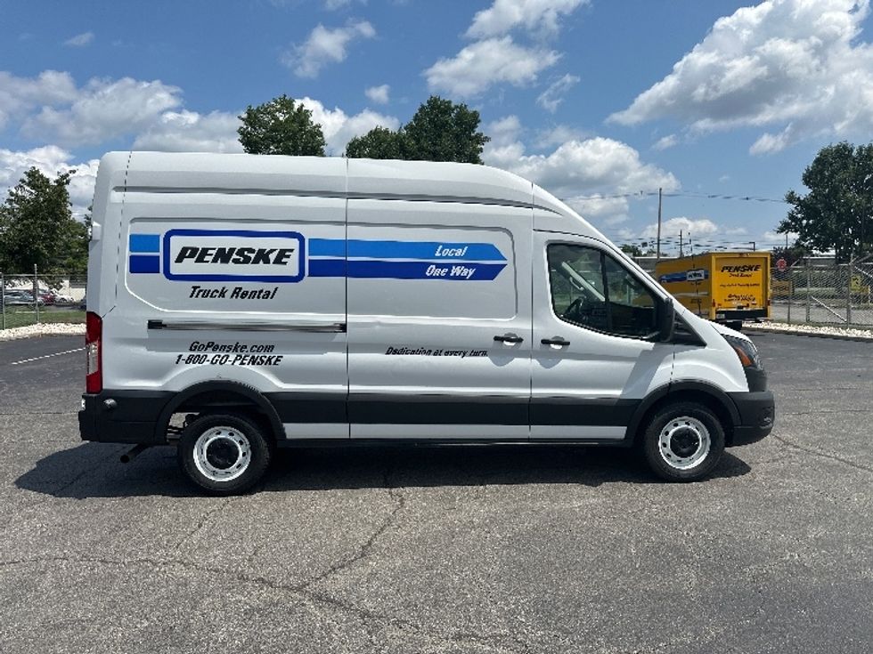 Cargo Van (Panel Van)-Light and Medium Duty Trucks-Ford-2022-Transit 250-Parsippany-NJ-117,545\n\t\tmiles-$ 33,750 - Image 15
