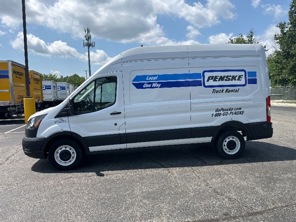 Cargo Van (Panel Van)-Light and Medium Duty Trucks-Ford-2022-Transit 250-Parsippany-NJ-117,545\n\t\tmiles-$ 33,750 - Image 4