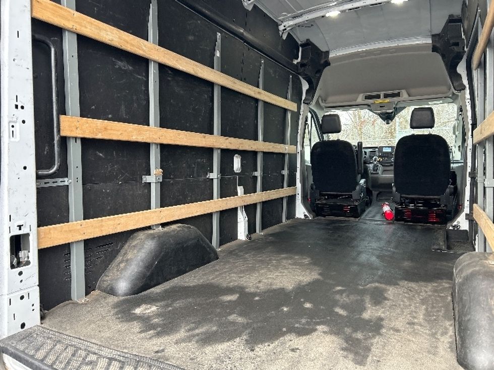 Cargo Van (Panel Van)-Light and Medium Duty Trucks-Ford-2022-Transit 250-Parsippany-NJ-140,932\n\t\tmiles-$ 29,000 - Image 11