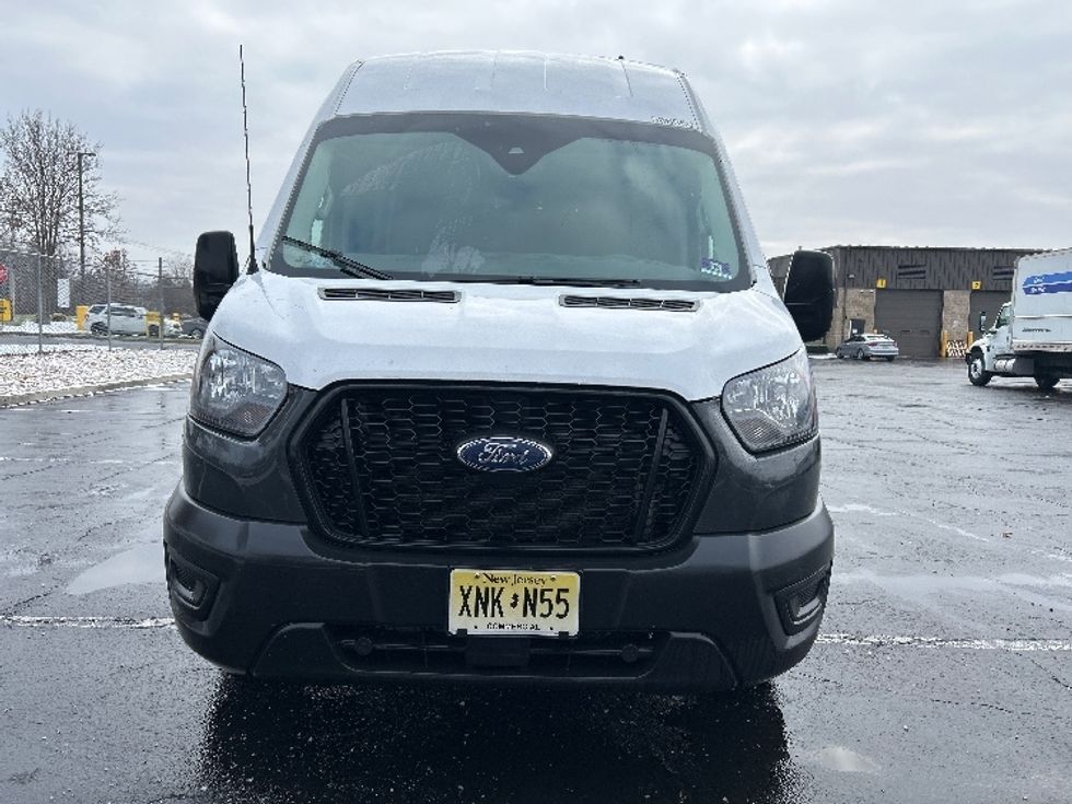 Cargo Van (Panel Van)-Light and Medium Duty Trucks-Ford-2022-Transit 250-Parsippany-NJ-140,932\n\t\tmiles-$ 29,000 - Image 2