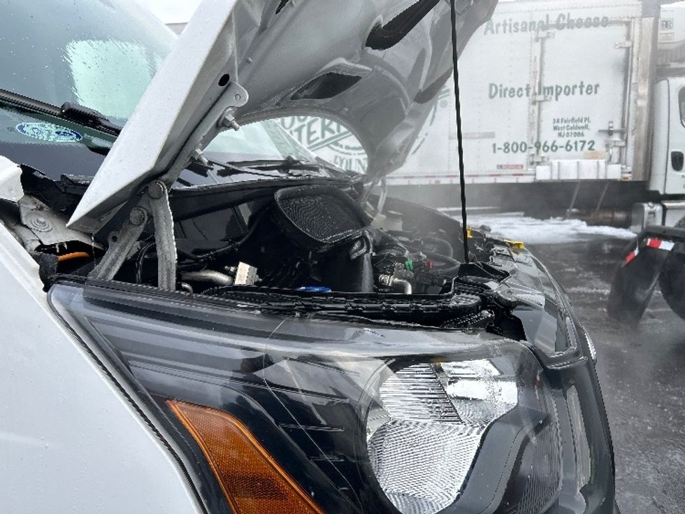 Cargo Van (Panel Van)-Light and Medium Duty Trucks-Ford-2022-Transit 250-Parsippany-NJ-140,932\n\t\tmiles-$ 29,000 - Image 23