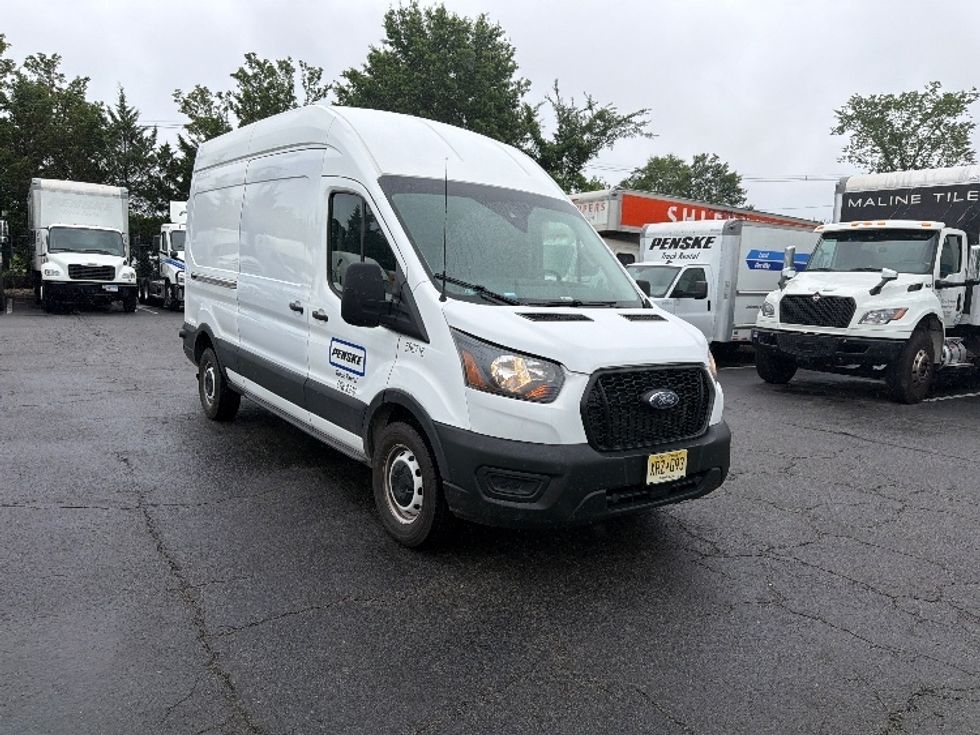 Cargo Van (Panel Van)-Light and Medium Duty Trucks-Ford-2022-Transit 250-Parsippany-NJ-63,605\n\t\tmiles-$ 39,750 - Image 1